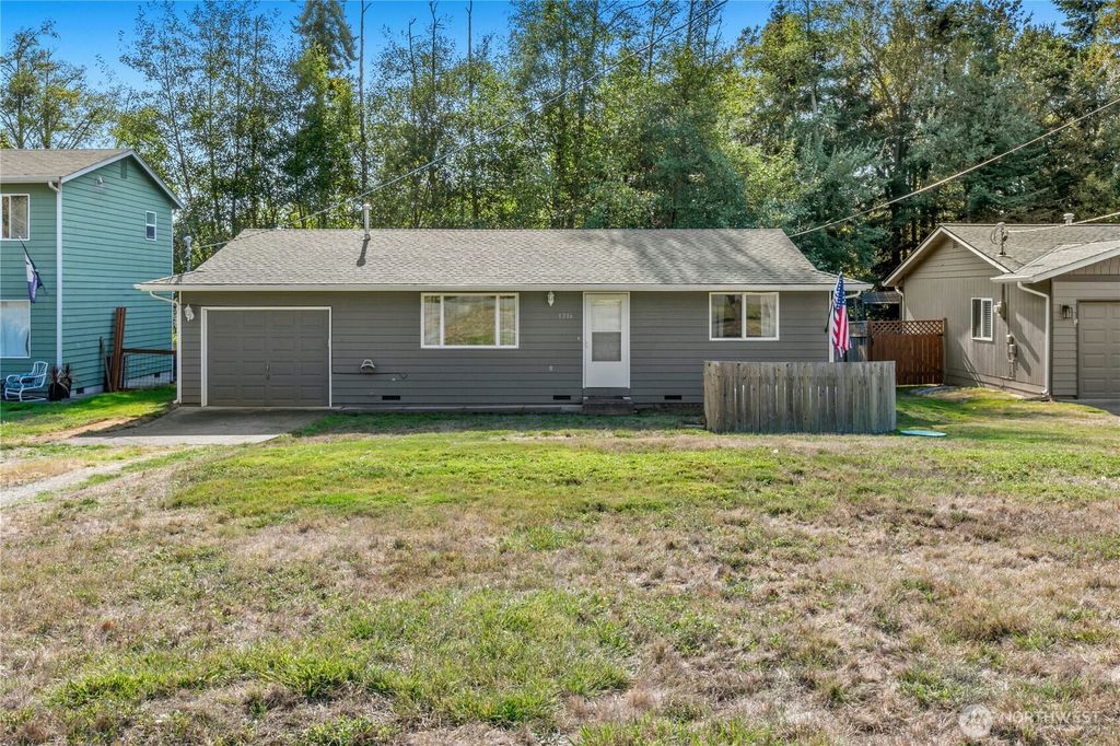 1216 Rickover Drive, Coupeville, WA 98239
