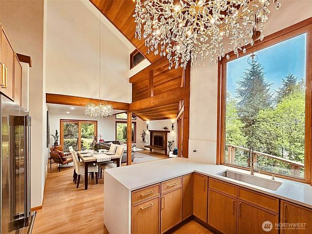 2419 Federal Avenue E, Seattle, WA 98102