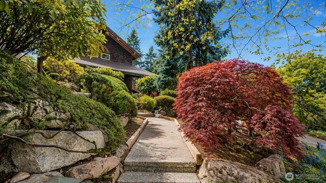 2419 Federal Avenue E, Seattle, WA 98102