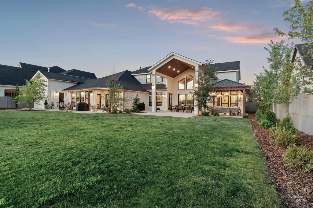 6805 S Pemberley Way, Meridian, ID 83642 photo 11