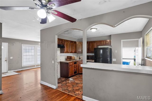 2325 Patterson Road, Florissant, MO 63031