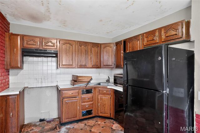 2325 Patterson Road, Florissant, MO 63031