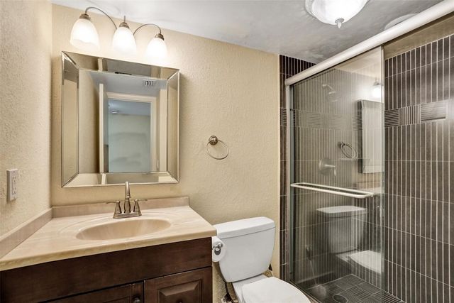 651 NW 80th Terrace 207, Margate, FL 33063