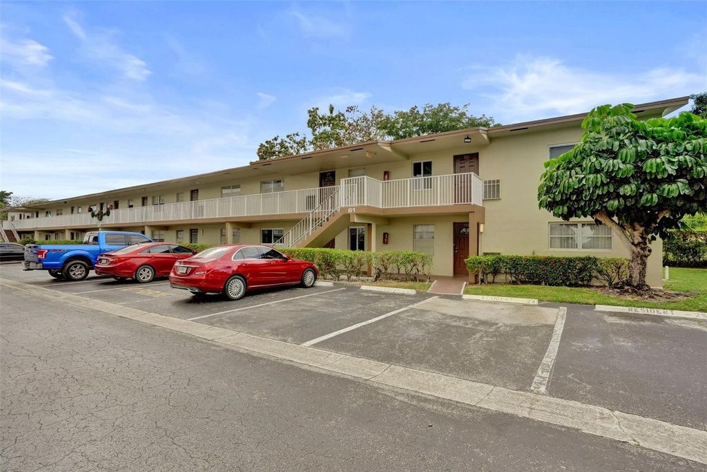 651 NW 80th Terrace 207, Margate, FL 33063