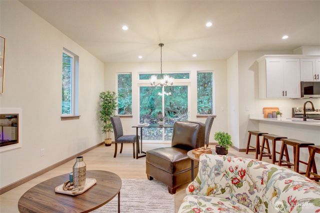 8 Shetland Court, Bellingham, WA 98229