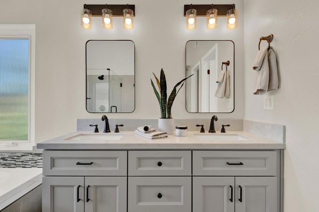 948 Honeysuckle Drive, San Marcos, CA 92078