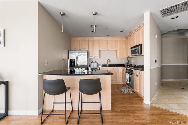 1827 N Grant Street 800, Denver, CO 80203