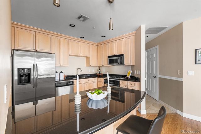 1827 N Grant Street 800, Denver, CO 80203