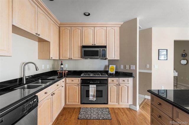 1827 N Grant Street 800, Denver, CO 80203