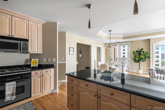 1827 N Grant Street 800, Denver, CO 80203