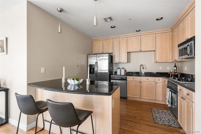 1827 N Grant Street 800, Denver, CO 80203