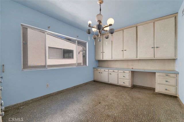 12932 Addison Street, Sherman Oaks, CA 91423
