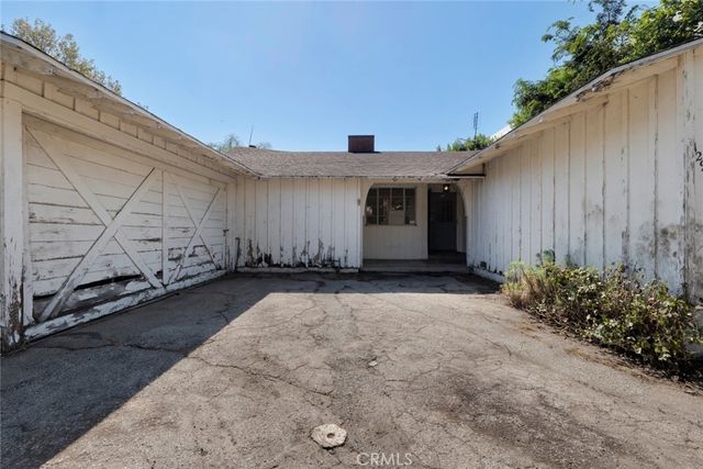 12932 Addison Street, Sherman Oaks, CA 91423