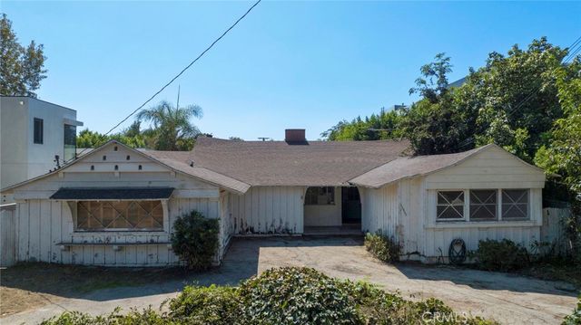 12932 Addison Street, Sherman Oaks, CA 91423