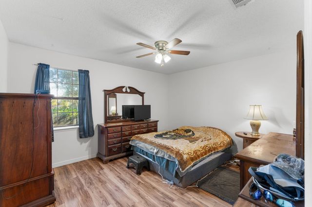 212 Aza Place, Crestview, FL 32539