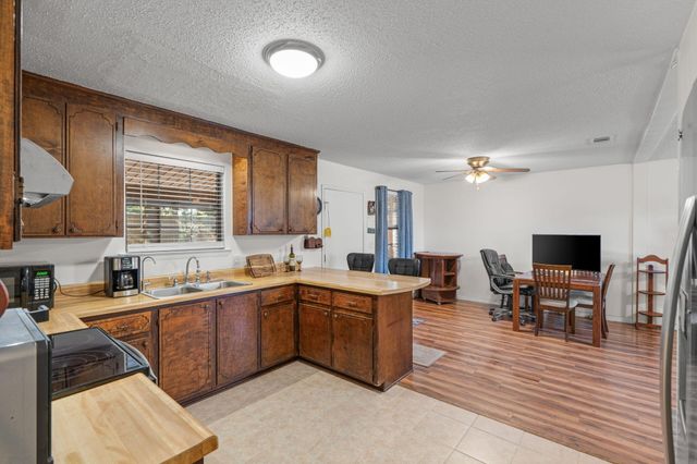 212 Aza Place, Crestview, FL 32539