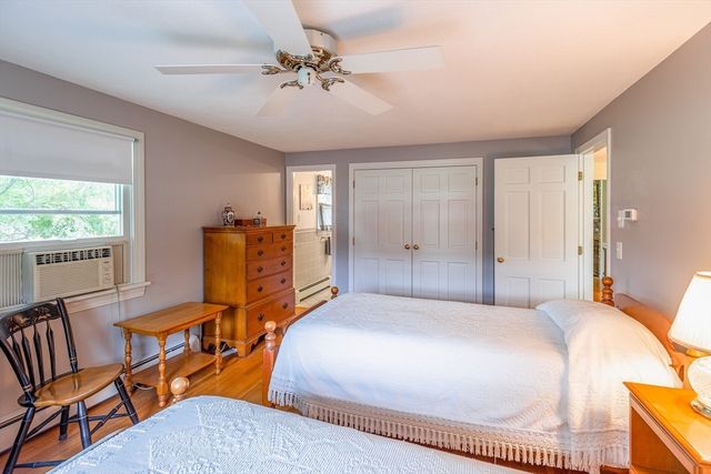 6 Cracstone Rd, Plymouth, MA 02360