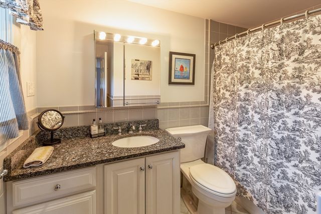 6 Cracstone Rd, Plymouth, MA 02360
