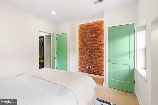 1834 S ROSEWOOD ST, Philadelphia, PA 19145