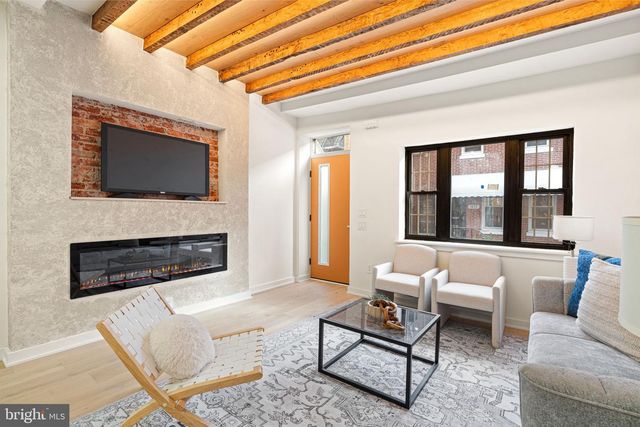 1834 S ROSEWOOD ST, Philadelphia, PA 19145