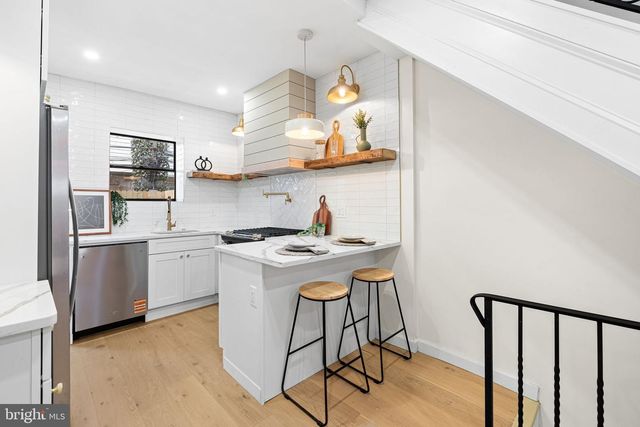 1834 S ROSEWOOD ST, Philadelphia, PA 19145