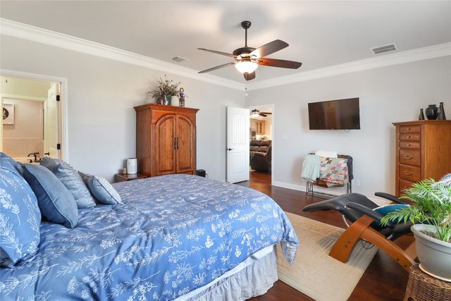 8701 Oakland Court, Granbury, TX 76049