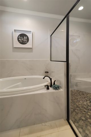 8701 Oakland Court, Granbury, TX 76049