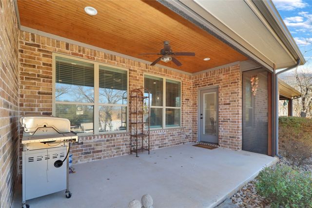 8701 Oakland Court, Granbury, TX 76049