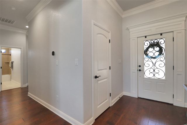 8701 Oakland Court, Granbury, TX 76049