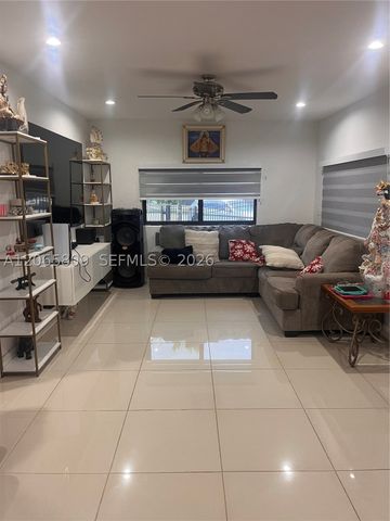 29045 SW 157th Ave, Homestead, FL 33033
