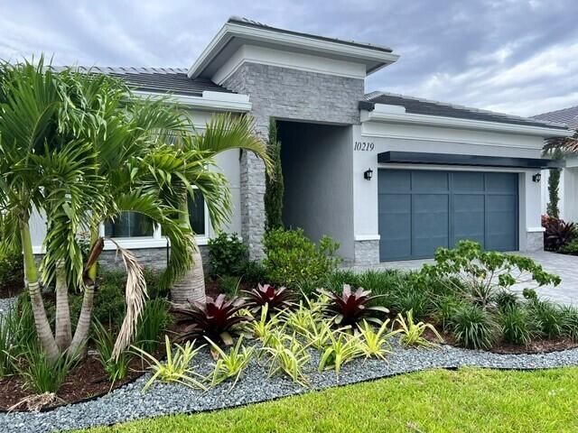 10219 Timber Creek Way, Palm Beach Gardens, FL 33412