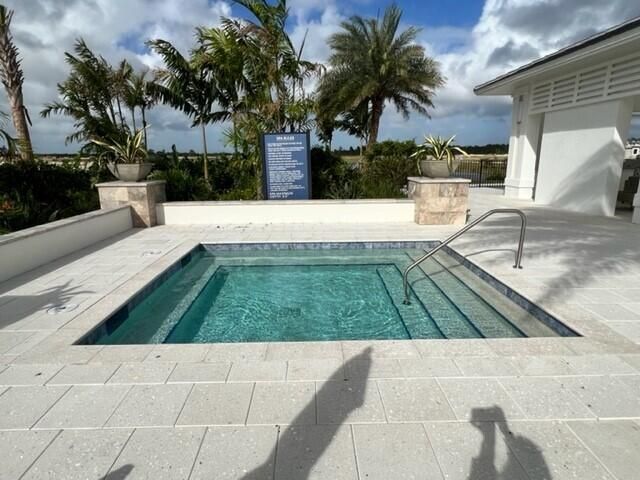 10219 Timber Creek Way, Palm Beach Gardens, FL 33412