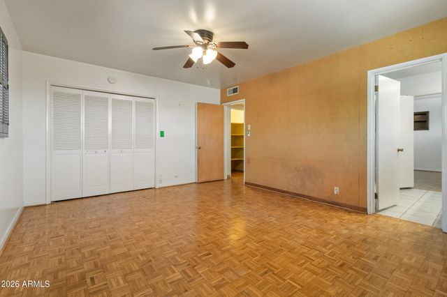 4140 E SAN MIGUEL Avenue, Phoenix, AZ 85018