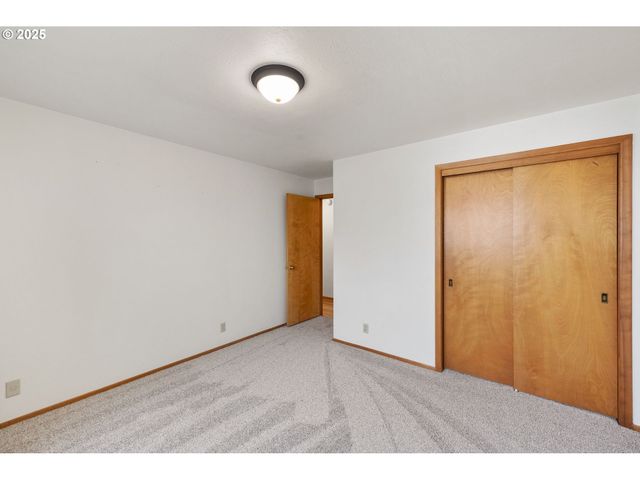 1628 MISTWOOD Dr, Keizer, OR 97303