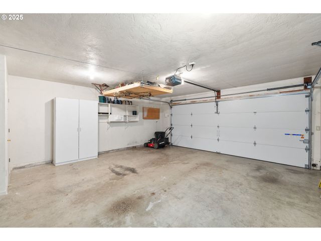 1628 MISTWOOD Dr, Keizer, OR 97303