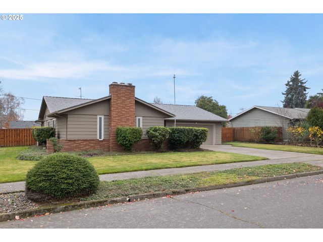 1628 MISTWOOD Dr, Keizer, OR 97303