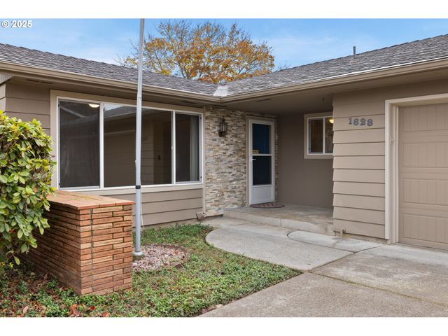 1628 MISTWOOD Dr, Keizer, OR 97303