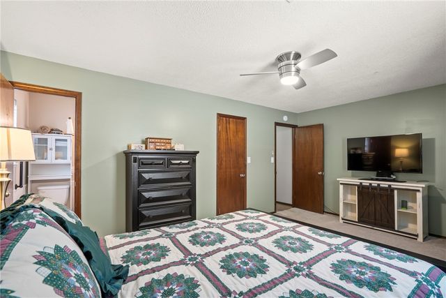 2019 W Tulsa Street, Siloam Springs, AR 72761