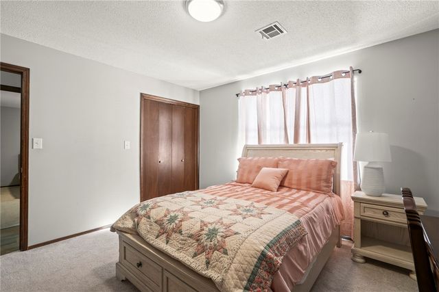 2019 W Tulsa Street, Siloam Springs, AR 72761