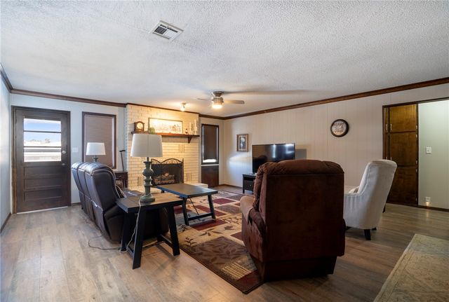 2019 W Tulsa Street, Siloam Springs, AR 72761