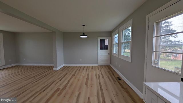 70 HELLERS CHURCH RD, Leola, PA 17540