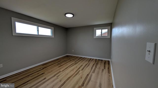 70 HELLERS CHURCH RD, Leola, PA 17540