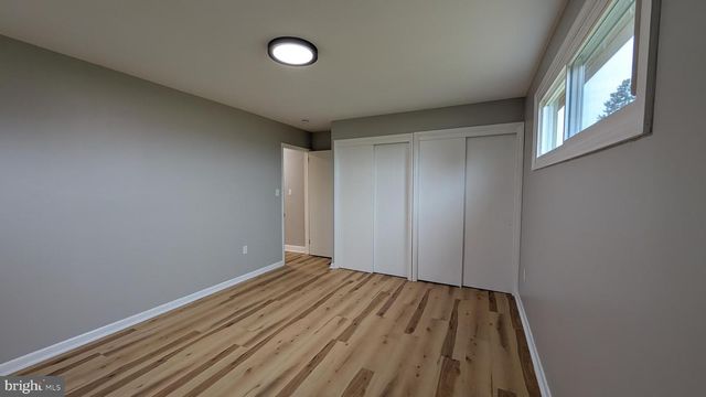 70 HELLERS CHURCH RD, Leola, PA 17540