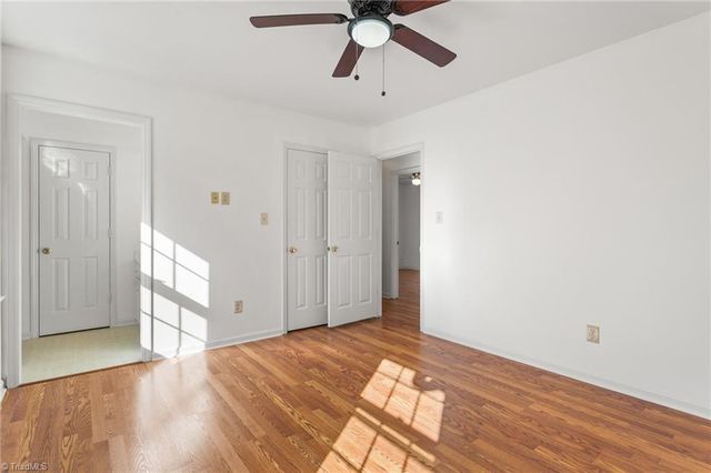 707 Willowmoore Avenue, Thomasville, NC 27360