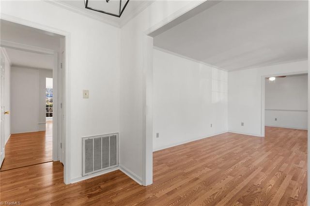 707 Willowmoore Avenue, Thomasville, NC 27360