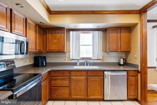 622 CLIFTON DR, Bear, DE 19701