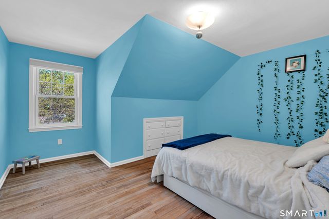 62 Edgewood Way, New Haven, CT 06515
