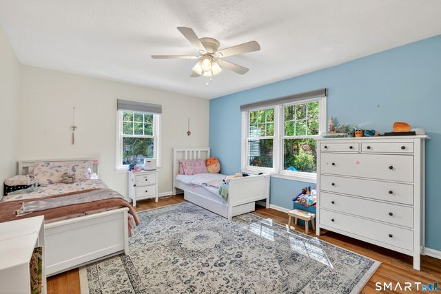 62 Edgewood Way, New Haven, CT 06515