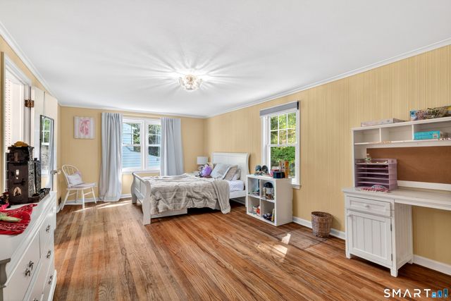 62 Edgewood Way, New Haven, CT 06515