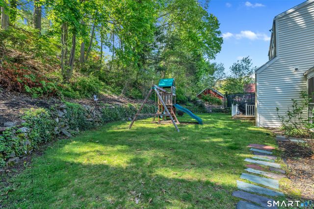 62 Edgewood Way, New Haven, CT 06515